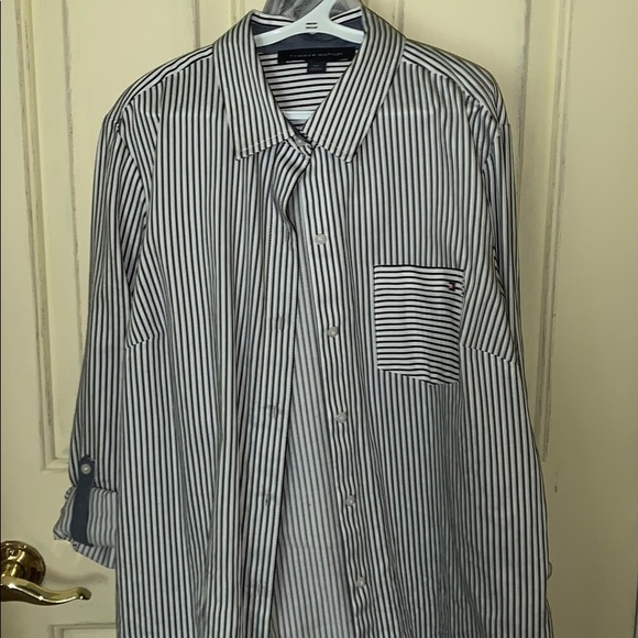 Tommy Hilfiger blouse - Picture 1 of 2